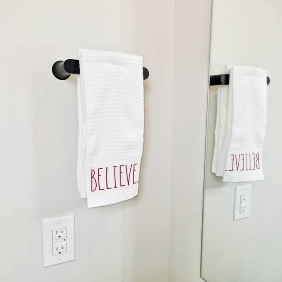 NEW Rae Dunn Hand Towels "Believe" & "Peace" Set Holiday Towel Bundle NWT - Picture 4 of 4